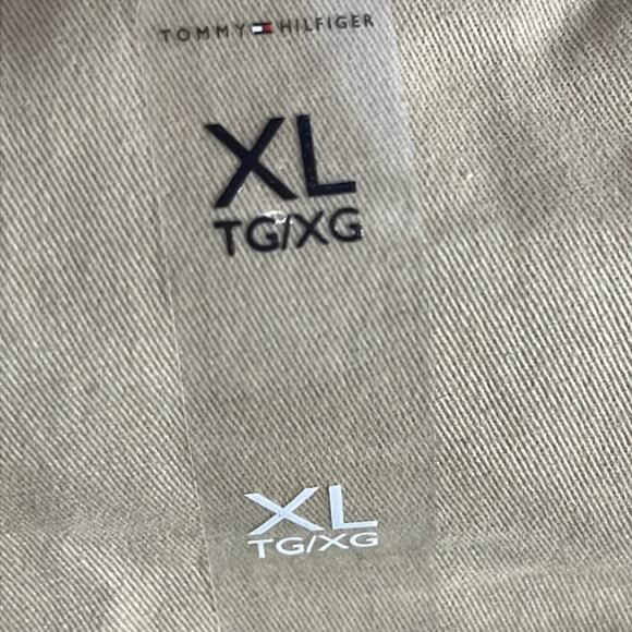 NWT Tommy Hilfiger THFLEX 7" Inseam Shorts Khaki XL - Picture 6 of 8